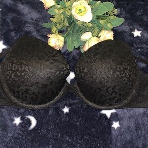 BRAND NEW Victoria Secret Push Up Bra